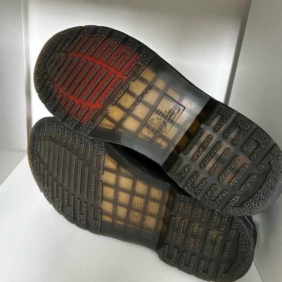 Doc martens X Beetlejuice collaboration shoes Sz US 11 - Picture 4 of 8